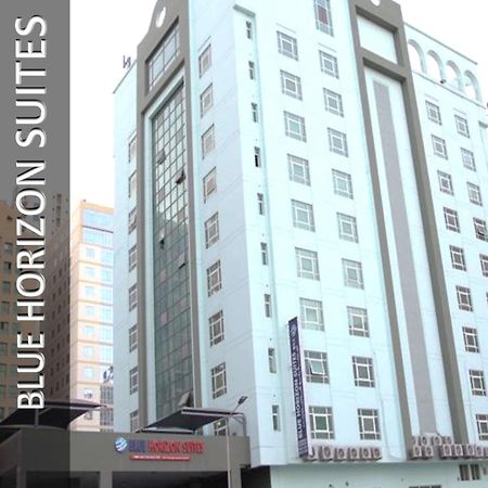 Blue Horizon Suites Manama Exterior foto